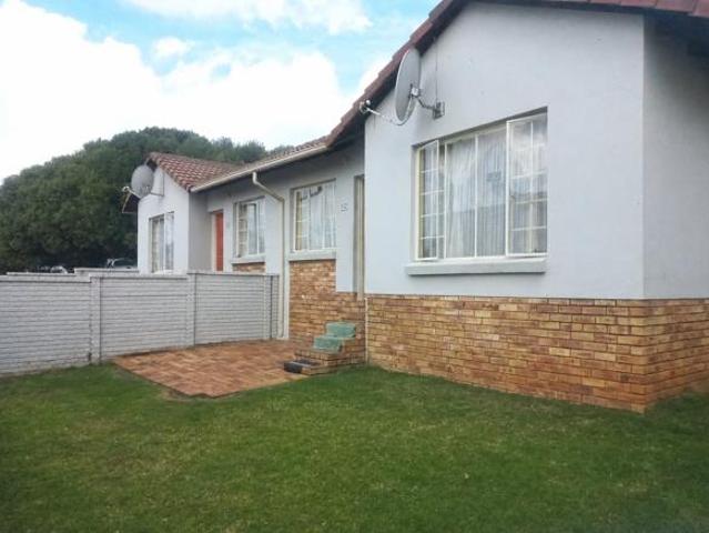 2 Bedroom Townhouse in Kosmosdal