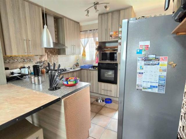2 Bedroom Townhouse in Krugersdorp North