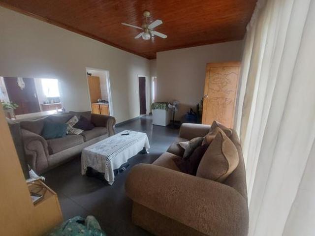 2 Bedroom Townhouse in Lydenburg Mashishing