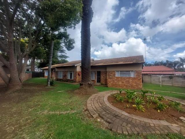 2 Bedroom Townhouse in Lydenburg Mashishing
