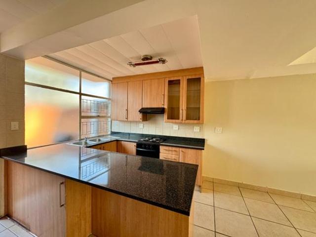2 Bedroom Townhouse in Lyttelton Manor