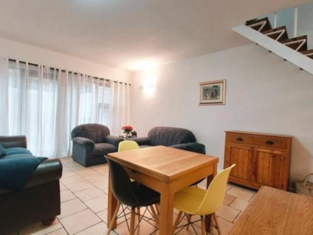 2 Bedroom Townhouse in La Rochelle