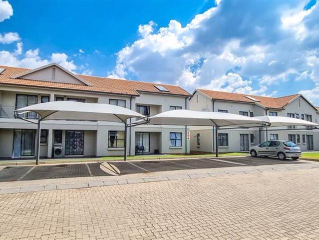 2 Bedroom Townhouse in Lakefield