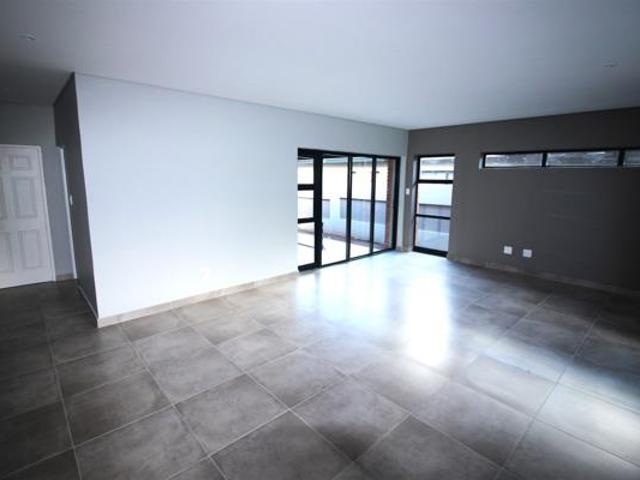 2 Bedroom Townhouse in Langenhoven Park