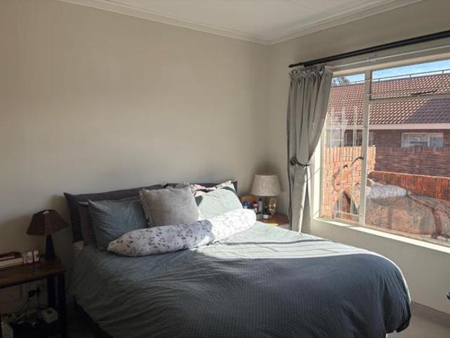 2 Bedroom Townhouse in Langenhoven Park