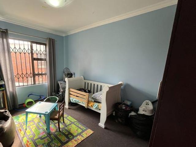 2 Bedroom Townhouse in Langenhoven Park