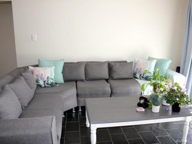 2 Bedroom Townhouse in Langenhoven Park