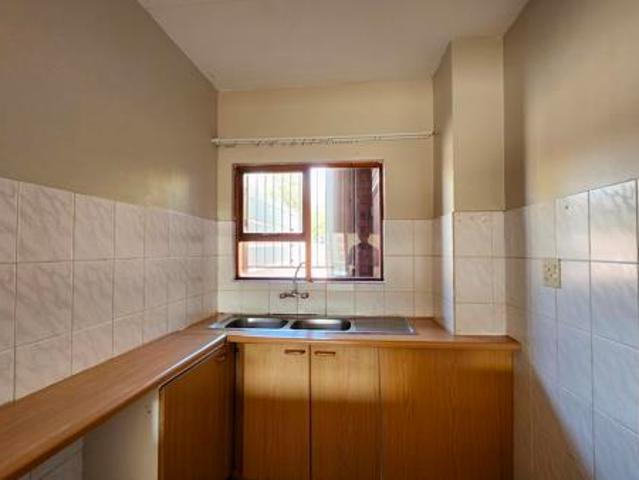 2 Bedroom Townhouse in Langenhoven Park