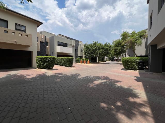 2 Bedroom Townhouse in Lombardy Estate