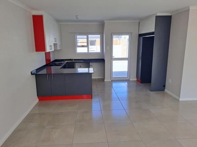 2 Bedroom Townhouse in Lorraine