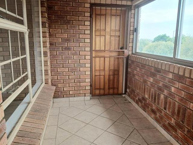 2 Bedroom Townhouse in Paramount Estate