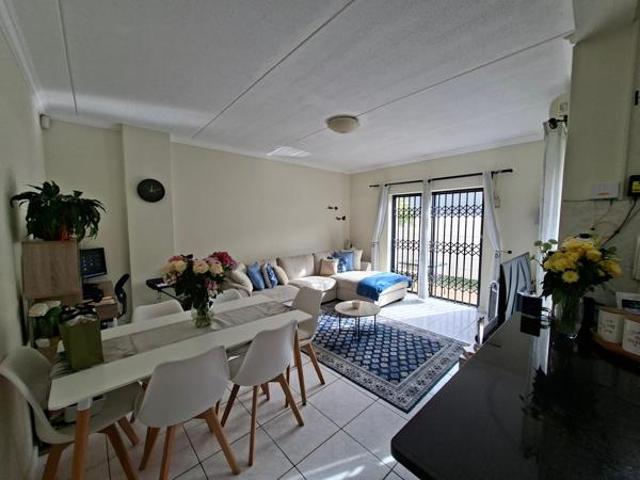 2 Bedroom Townhouse in Parklands