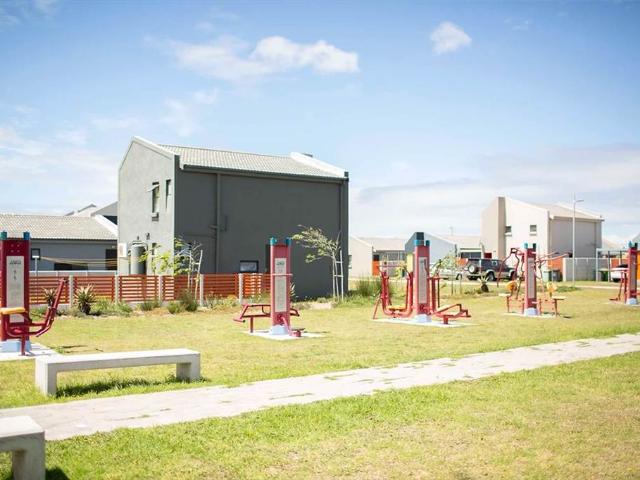 2 Bedroom Townhouse in Parsons Vlei