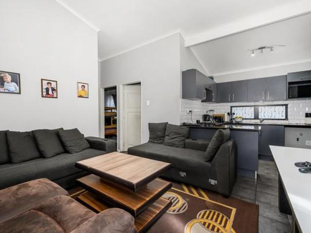 2 Bedroom Townhouse in Parsons Vlei