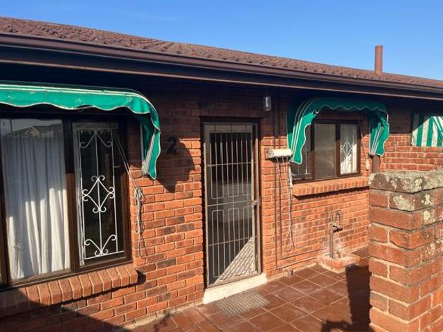 2 Bedroom Townhouse in Pelham