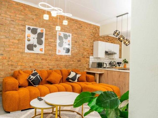 2 Bedroom Townhouse in Pomona