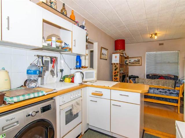 2 Bedroom Townhouse in Pomona