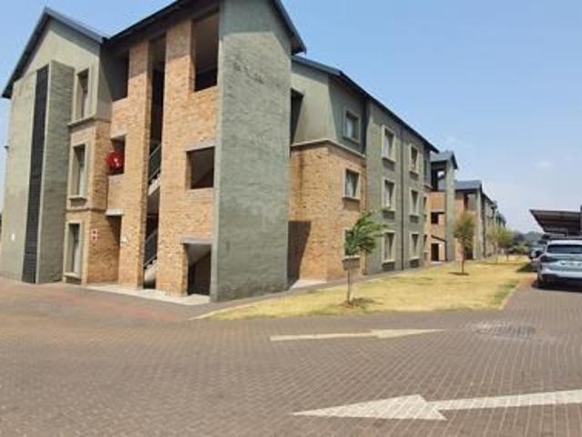 2 Bedroom Townhouse in Pomona