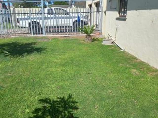 2 Bedroom Townhouse in Port Alfred Central