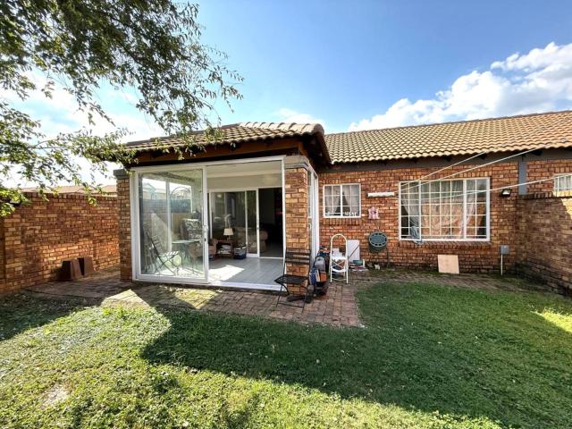 2 Bedroom Townhouse in Pretoria West