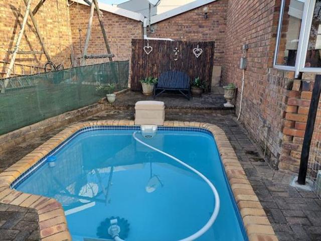 2 Bedroom Townhouse in Ramsgate
