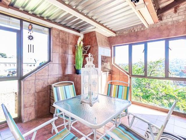 2 Bedroom Townhouse in Rangeview