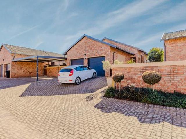 2 Bedroom Townhouse in Rangeview