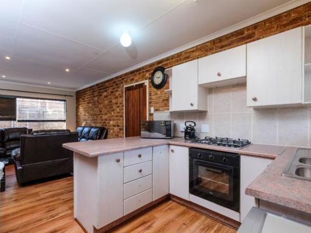 2 Bedroom Townhouse in Rangeview