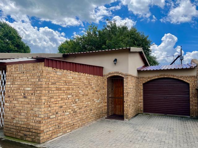2 Bedroom Townhouse in Reitz