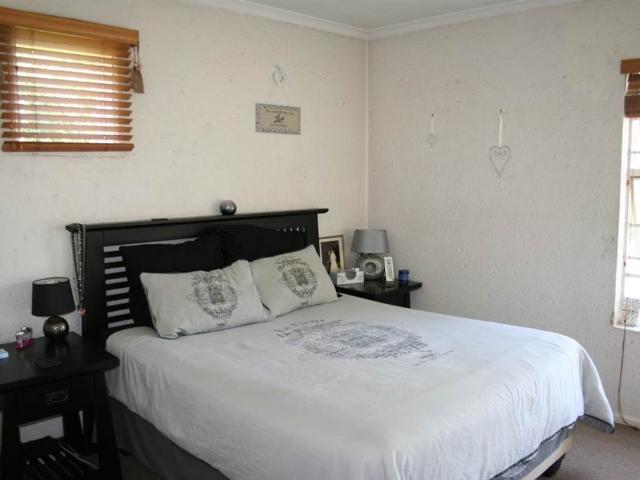2 Bedroom Townhouse in Rembrandt Park