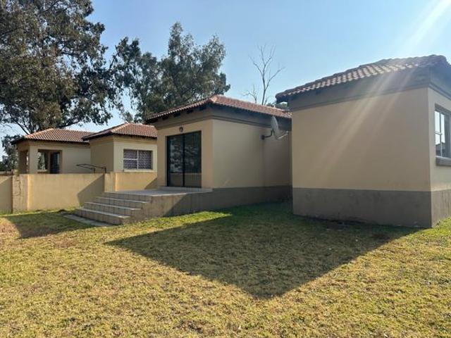 2 Bedroom Townhouse in Reyno Ridge