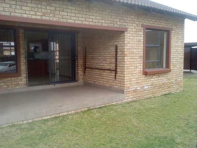 2 Bedroom Townhouse in Riversdale