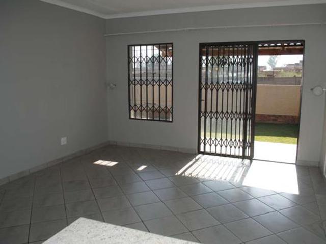 2 Bedroom Townhouse in Riversdale