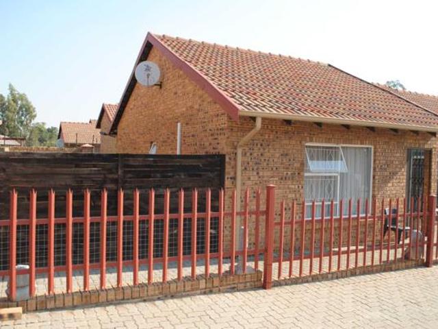 2 Bedroom Townhouse in Riversdale