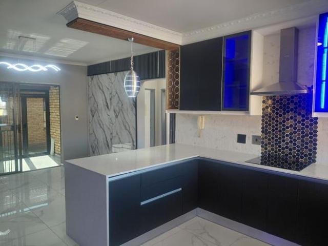 2 Bedroom Townhouse in Riversdale