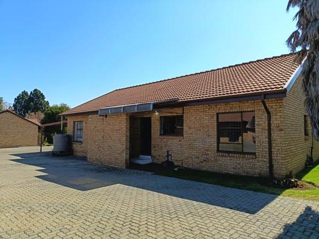2 Bedroom Townhouse in Riversdale