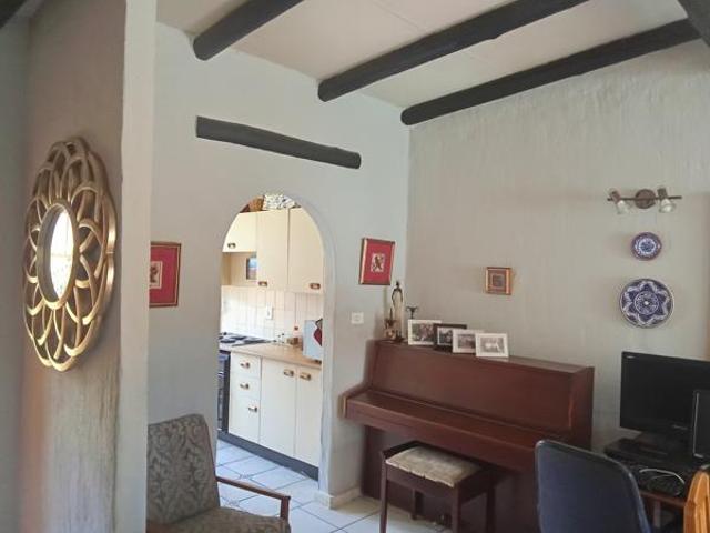 2 Bedroom Townhouse in Roodekrans