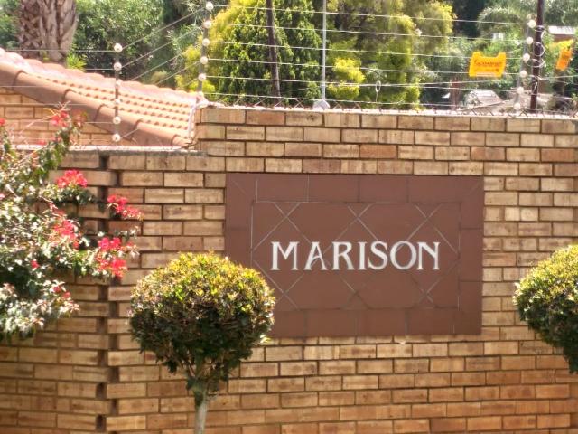 2 Bedroom Townhouse in Roodekrans