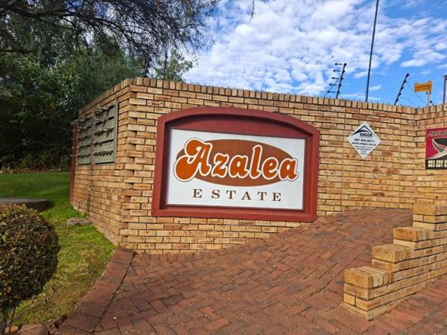 2 Bedroom Townhouse in Roodekrans