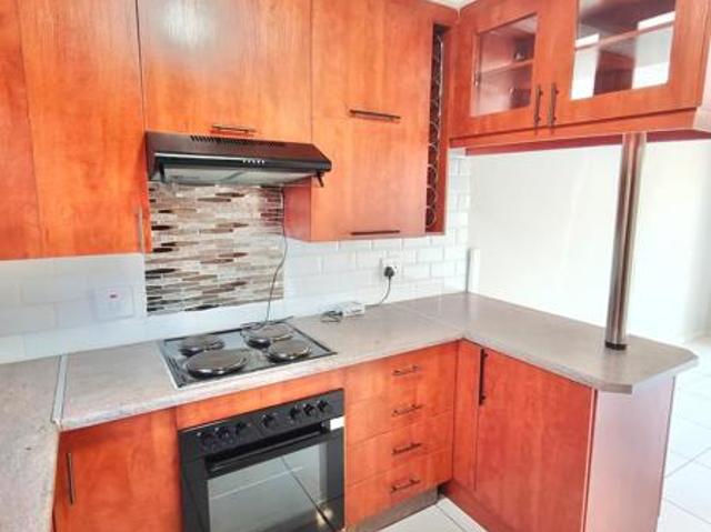 2 Bedroom Townhouse in Roodepoort Central