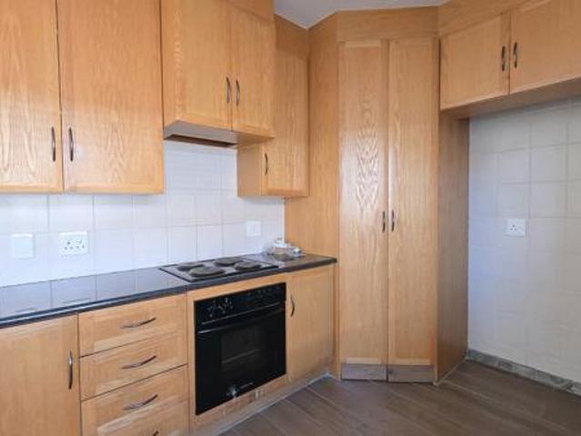 2 Bedroom Townhouse in Rooihuiskraal North