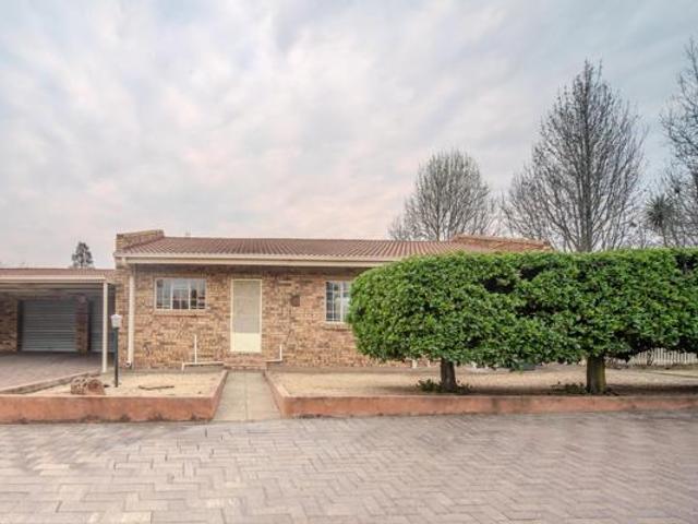 2 Bedroom Townhouse in Standerton Central