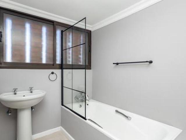 2 Bedroom Townhouse in Strand Central