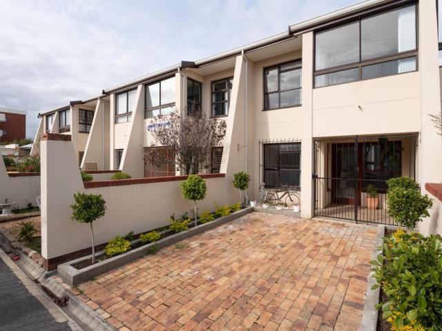 2 Bedroom Townhouse in Strand North