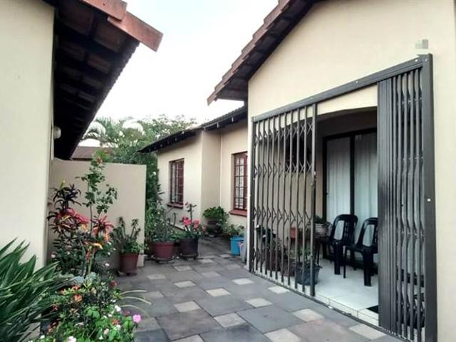 2 Bedroom Townhouse in Shelly Beach
