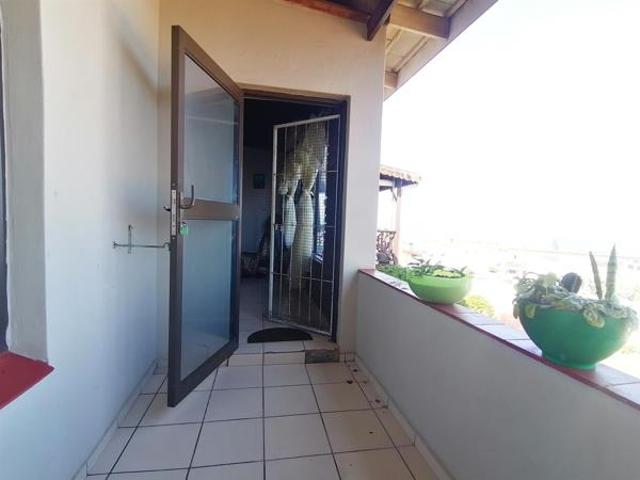 2 Bedroom Townhouse in Shelly Beach