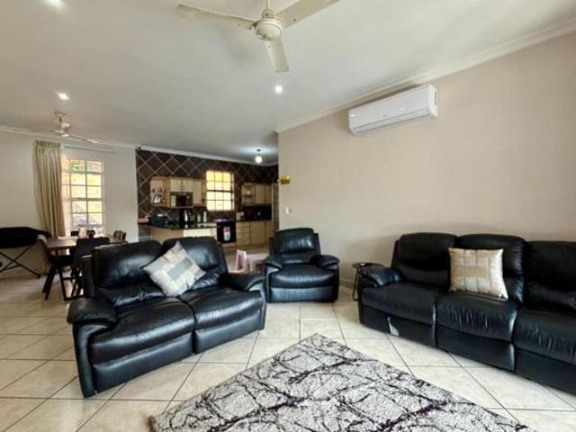 2 Bedroom Townhouse in Shelly Beach
