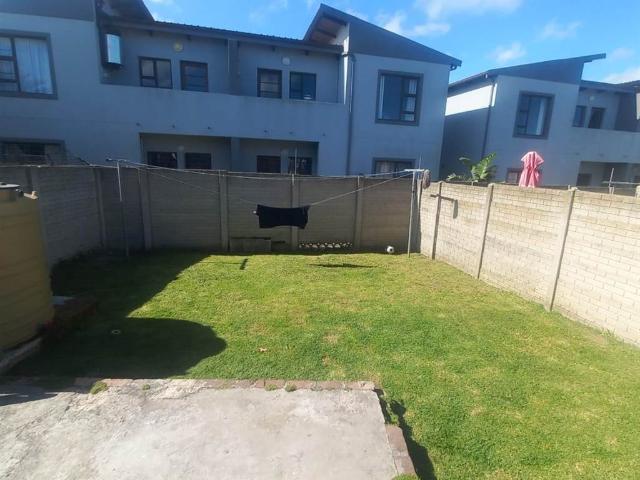 2 Bedroom Townhouse in Sherwood and surrounds