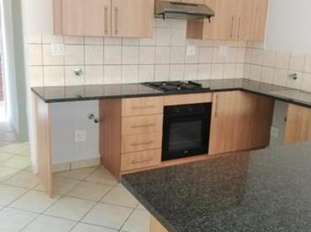 2 Bedroom Townhouse in Sinoville