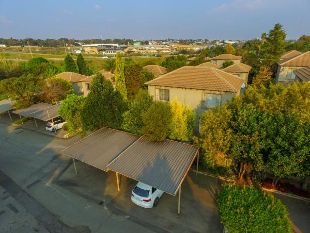 2 Bedroom Townhouse in Sonneglans